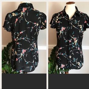Women’s floral blouse - NEW